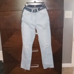 💎 NWT Hollister Jeans Size 1 Ultra High Rise Mom Jean Two Toned Light Dark Blue